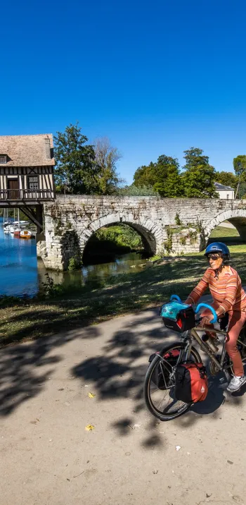 Vernon et son vieux moulin à colombage