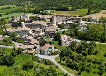 Saint-Vincent-de-Barrès : Village de caractère