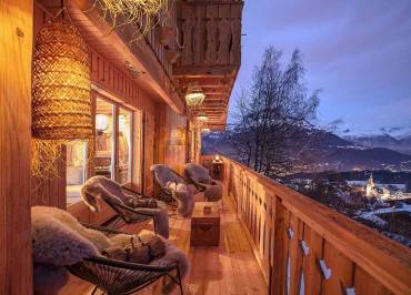 balcon avec fauteuils