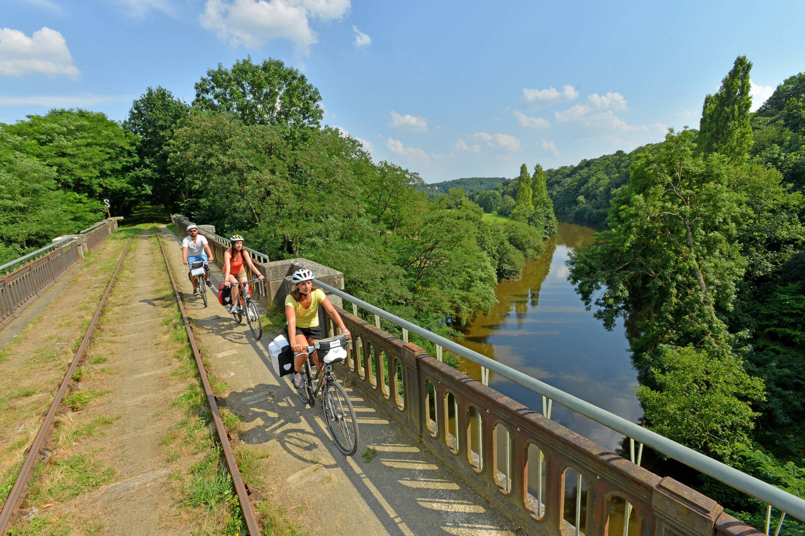 La Vallée De La Mayenne à Vélo : 100 Km à Parcourir