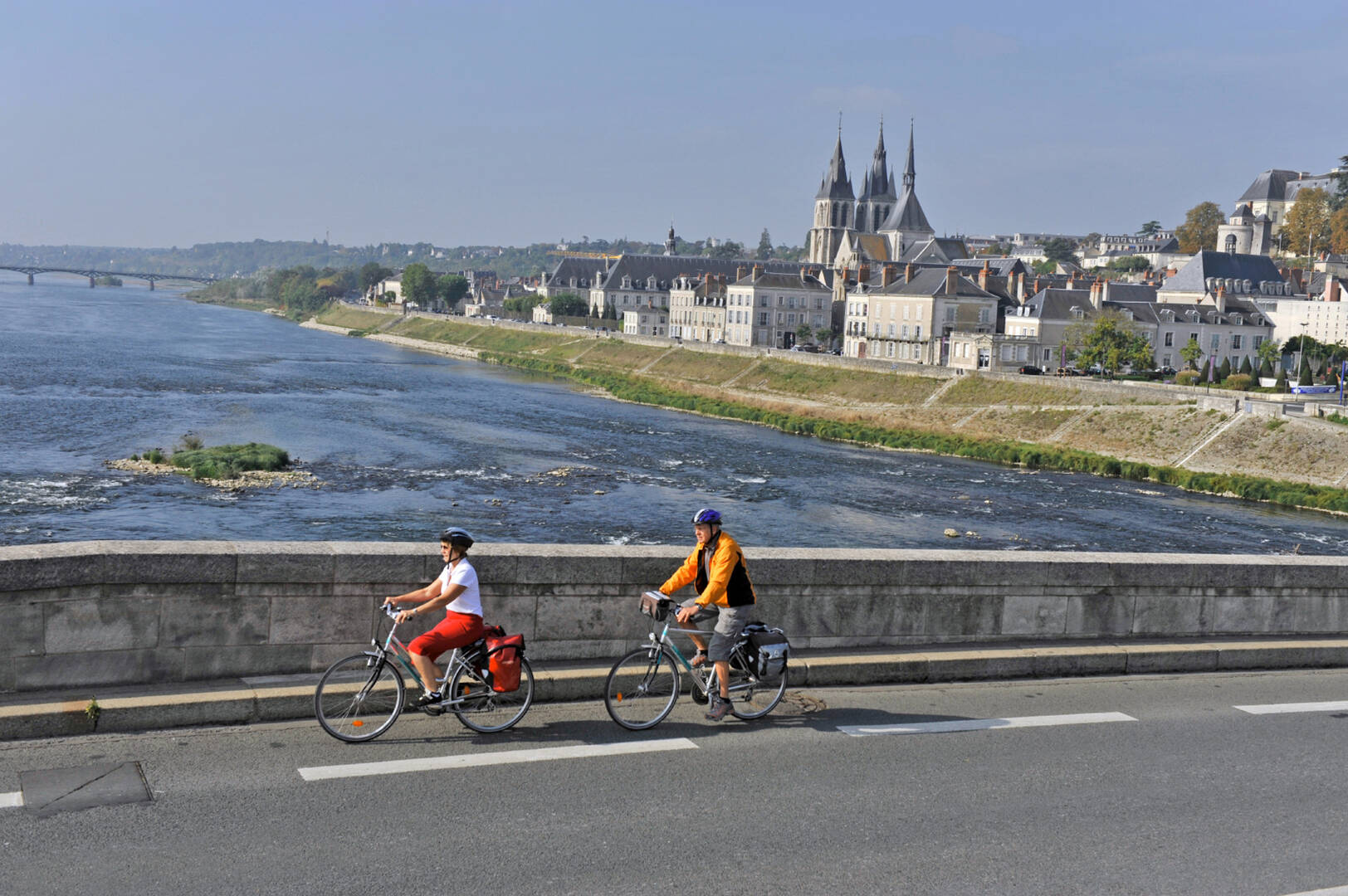 La Loire V lo d Orl ans Blois