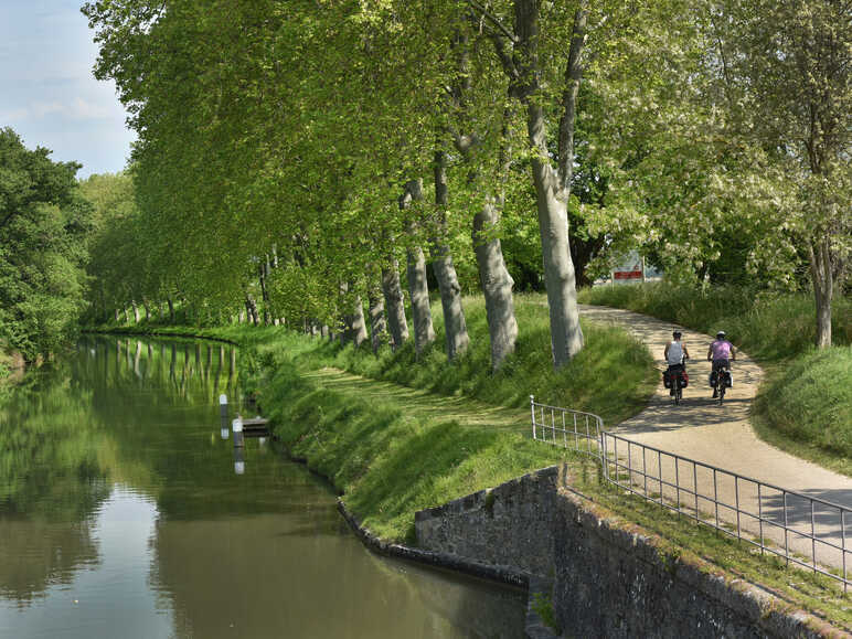 Toulouse v lo pistes cyclables et balades le long du canal du midi